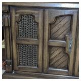 Vintage Magnavox Wood Console Stereo Cabinet with Radio and Turntable