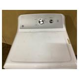 GE 7.2 cu. ft. vented Gas Dryer in White with Auto Dry and 120ft Venting (Minor Trasnti Damage)