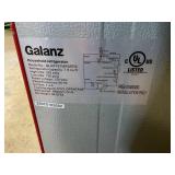 Galanz 22 in. 7.6 cu. ft. Retro Top Freezer Refrigerator, Hot Rod Red, Energy Star (Minor Transit Damage,  Door Gets Stuck When Trying To Shut But Door Functions)