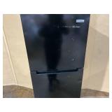 Vissani 10.1 cu. ft. Top Freezer Refrigerator in Black, Garage Ready (Transit Damage, See Photos)