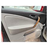 2006 SATURN VUE (NO RESERVE)