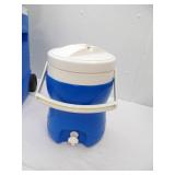 Igloo 60-Quart Cube Roller Cooler Set. Includes 2 Gallon Water Cooler & 1/2 Gallon water cooler. Blue