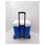 Igloo 60-Quart Cube Roller Cooler Set. Includes 2 Gallon Water Cooler & 1/2 Gallon water cooler. Blue