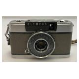 Vintage Olympus PEN-EE W/28cm 3.5 1/2 Frame Camera