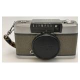 Vintage Olympus PEN-EE W/28cm 3.5 1/2 Frame Camera