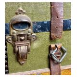 Eagle Lock Co. Antique Steamer Trunk with Lock (No key)