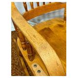 Motif Vintage Rocking Chair