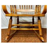 Motif Vintage Rocking Chair