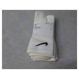 3 pair NIKE Everyday White Socks W ...