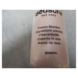 Bedsure Fleece Pink 50 x 60" Blanke...