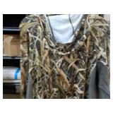 Bass Dash size Large Men