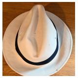 Panama Jack Straw Hat & Other Assorted Hats (5 total)