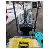 Mini Excavator QK16R with hydraulic thumb!!!