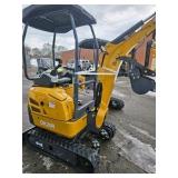 Mini Excavator QK18R with hydraulic thumb!!!