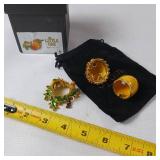 Acorn Little Oak #116 Trinket box with magnetic closure and stand NIB -0 Handmade Collectible