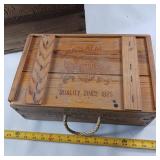 2 wooden boxes vintage