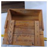 2 wooden boxes vintage