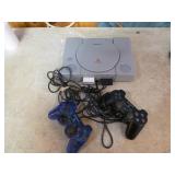 2 Sony PlayStations