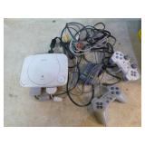 2 Sony PlayStations