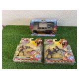 Jurassic World Mercedes-Benz G 63 & Jurassic Park Figures