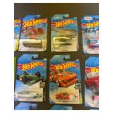 24 Hot Wheels