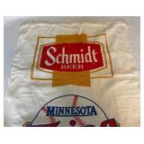 Minnesota Twins 1987 World Series Champions Beach Towel With Schmidt Beer
