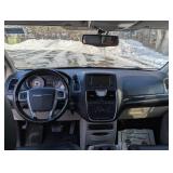 2013 CHRYSLER TOWN & COUNTRY • BLACK