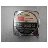 ASSORTMENT OF VINTAGE FINDS