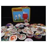 VINTAGE METAL PEANUTS LUNCHBOX / POGS