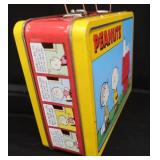 VINTAGE METAL PEANUTS LUNCHBOX / POGS