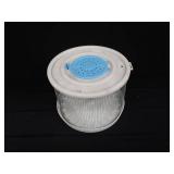 FISHING RODS / ROUND MINNOW CAGE