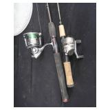 FISHING RODS / ROUND MINNOW CAGE
