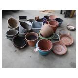 GARDEN POTS