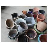 GARDEN POTS