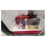 1/16 Precision Farmall H with Mounted Planter