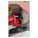 1/16 Farmall Super M