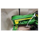 1/16 John Deere 720 Hi Crop