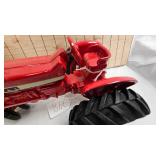 1/16 Farmall 806 Tractor