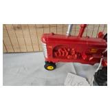 1/16 Massey Harris 44