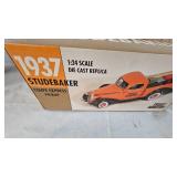 1/24 1937 Studebaker Coupe Express Pickup