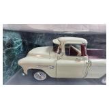 1/18 1957 Chevy Cameo Pickup