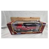 1/18 1957 Ford Courier Sedan