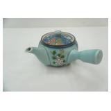 Traditional Japanese Arita Ware Porcelain Teapot. Kyusu