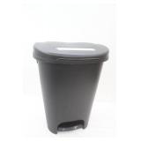 Rubbermaid trash Container
