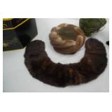 Vintage Ladies Hats. 3ct, comes with box