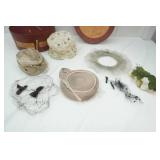 Vintage Ladies Hats. 6ct, comes with box