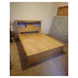 Queen Size Wooden Captain