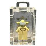 LEGO Star Wars Jedi Master Yoda MINIFIGURE in Custom Made Enclosed Minifigure Case