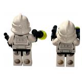 LEGO Star Wars MINIFIGURE: Stormtrooper with Gun and Blaster - Black Head - Qty 2