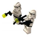 LEGO Star Wars MINIFIGURE: Stormtrooper with Gun and Blaster - Black Head - Qty 2